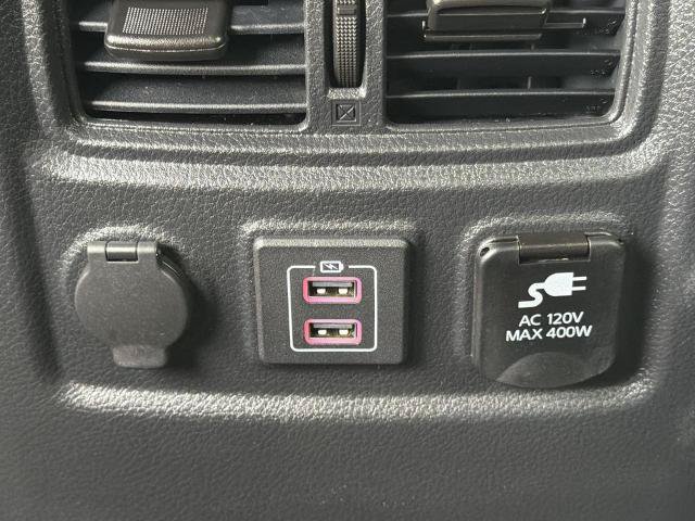 Certified 2024 Nissan Titan SV w/ SV Convenience Package RWD image 22