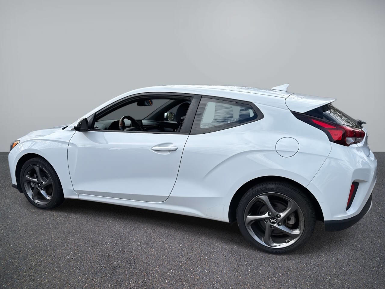 Used 2019 Hyundai Veloster 2.0 image 3