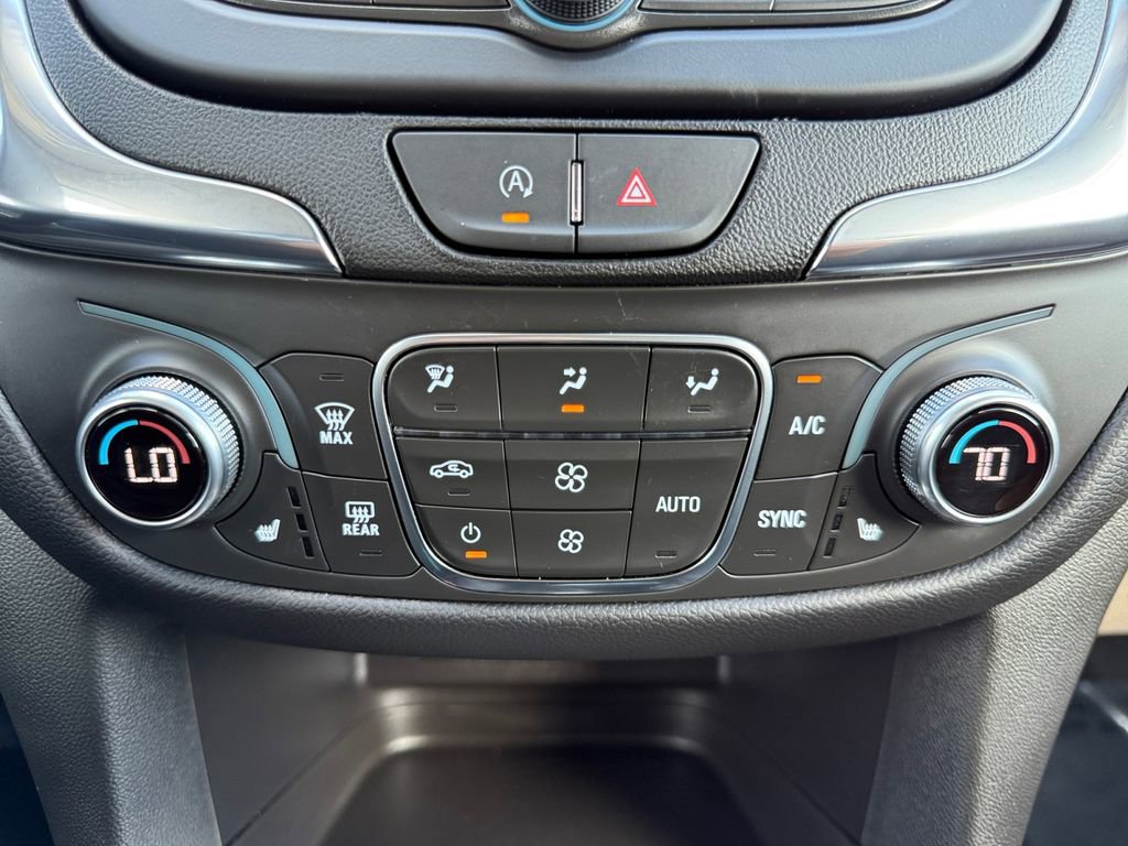 Used 2024 Chevrolet Equinox LT FWD image 16