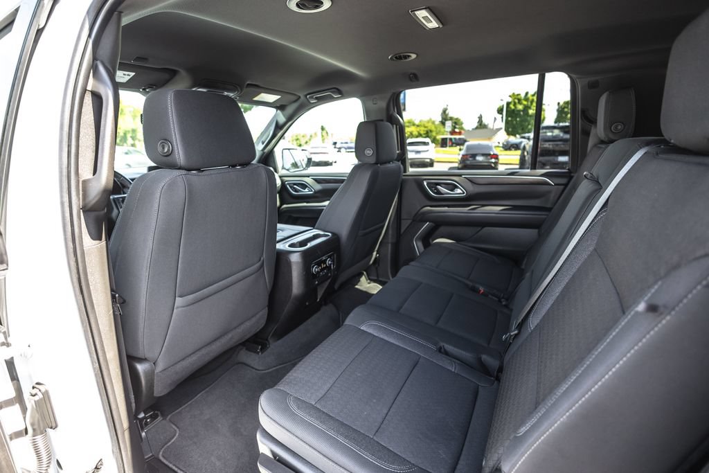 Used 2022 Chevrolet Suburban LS AWD/4WD image 29