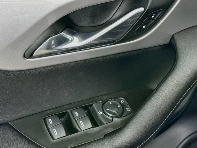 Used 2021 Chevrolet Blazer LT FWD image 17