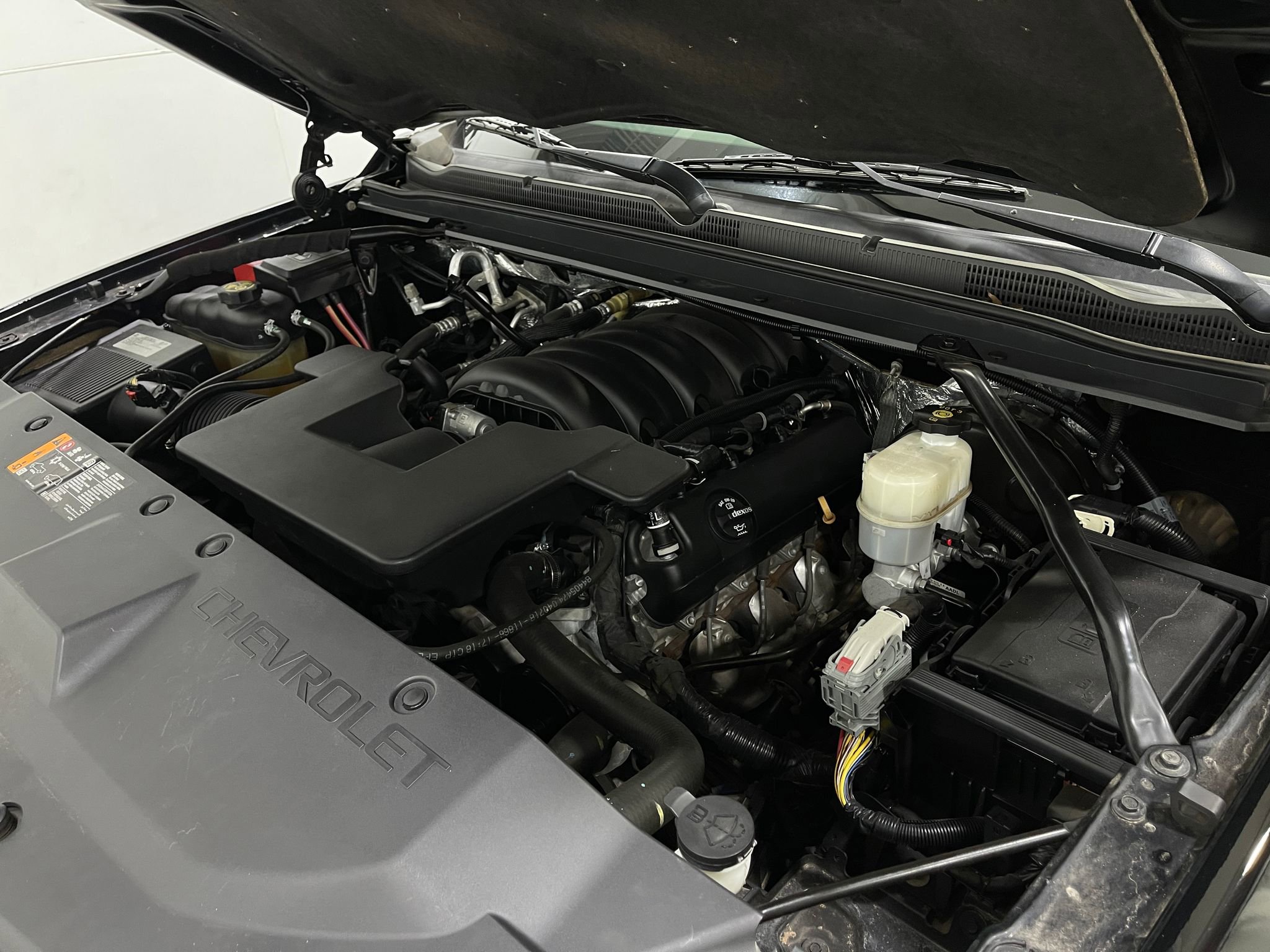 Used 2018 Chevrolet Tahoe Premier AWD/4WD image 31