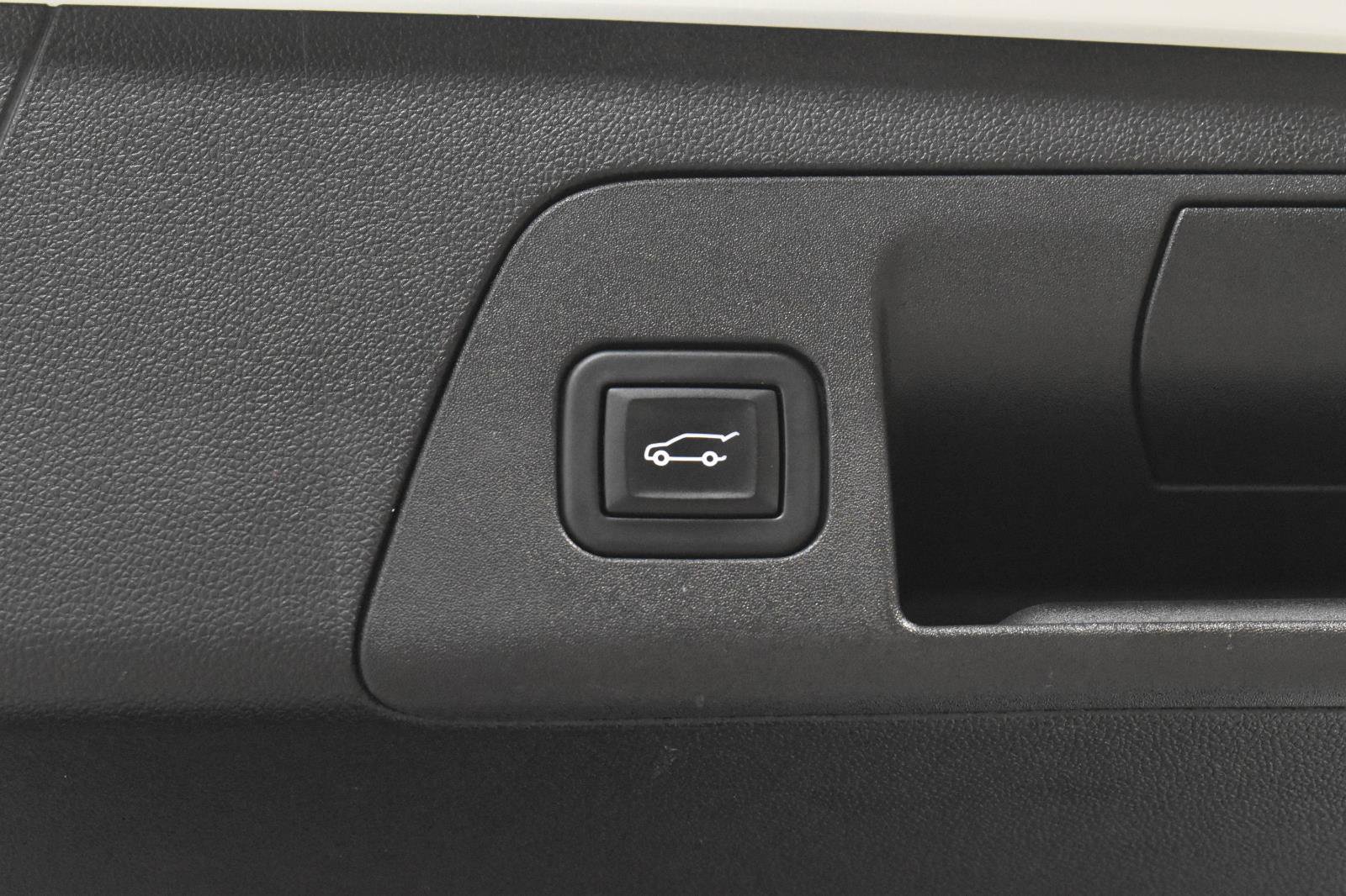 Used 2023 Buick Envision Avenir image 33