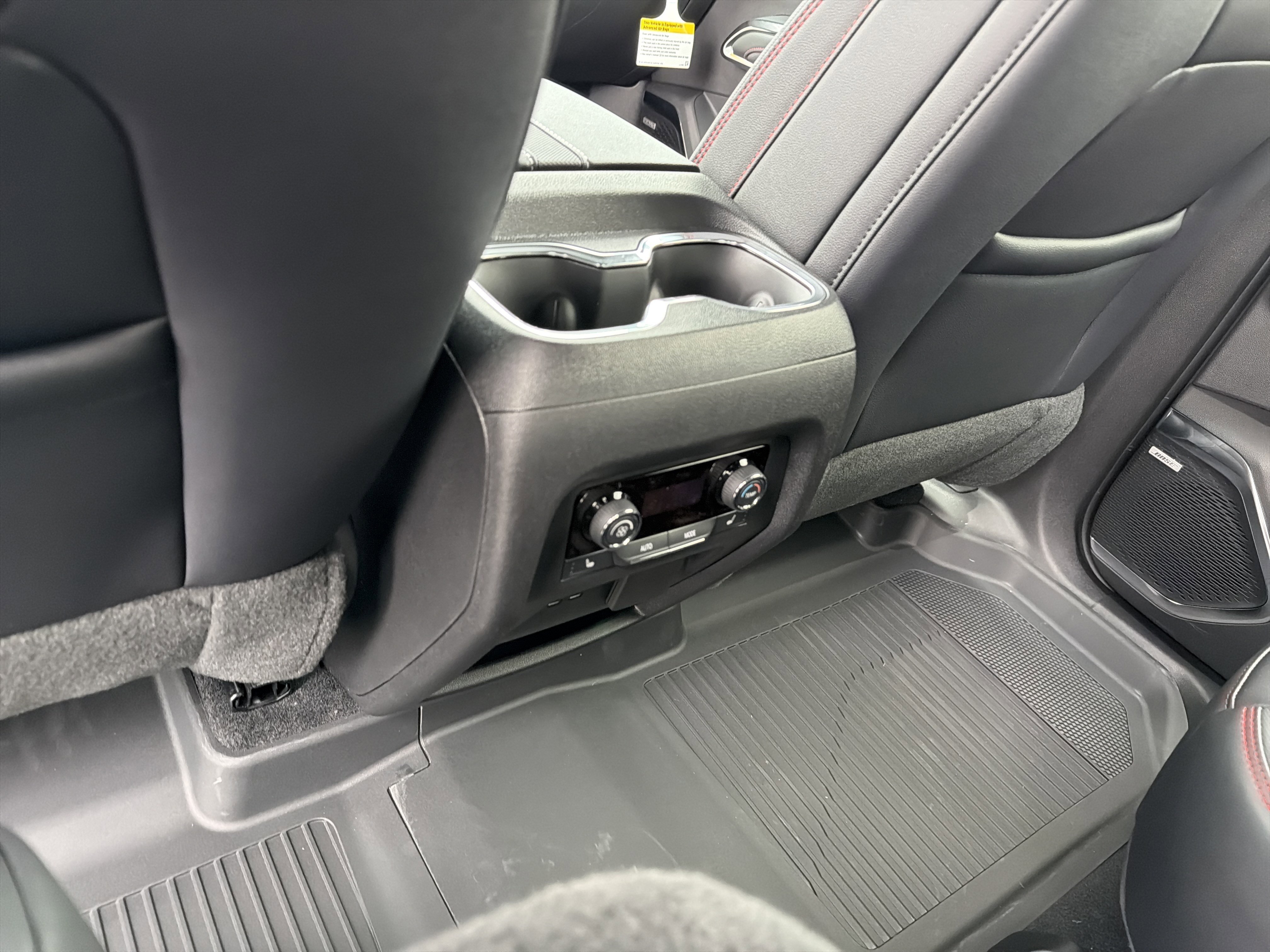 New 2026 Chevrolet Traverse RS image 14