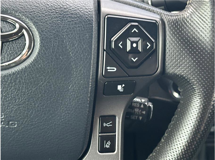 Used 2020 Toyota Tacoma TRD Off-Road w/ TRD Premium Off Road Package image 22