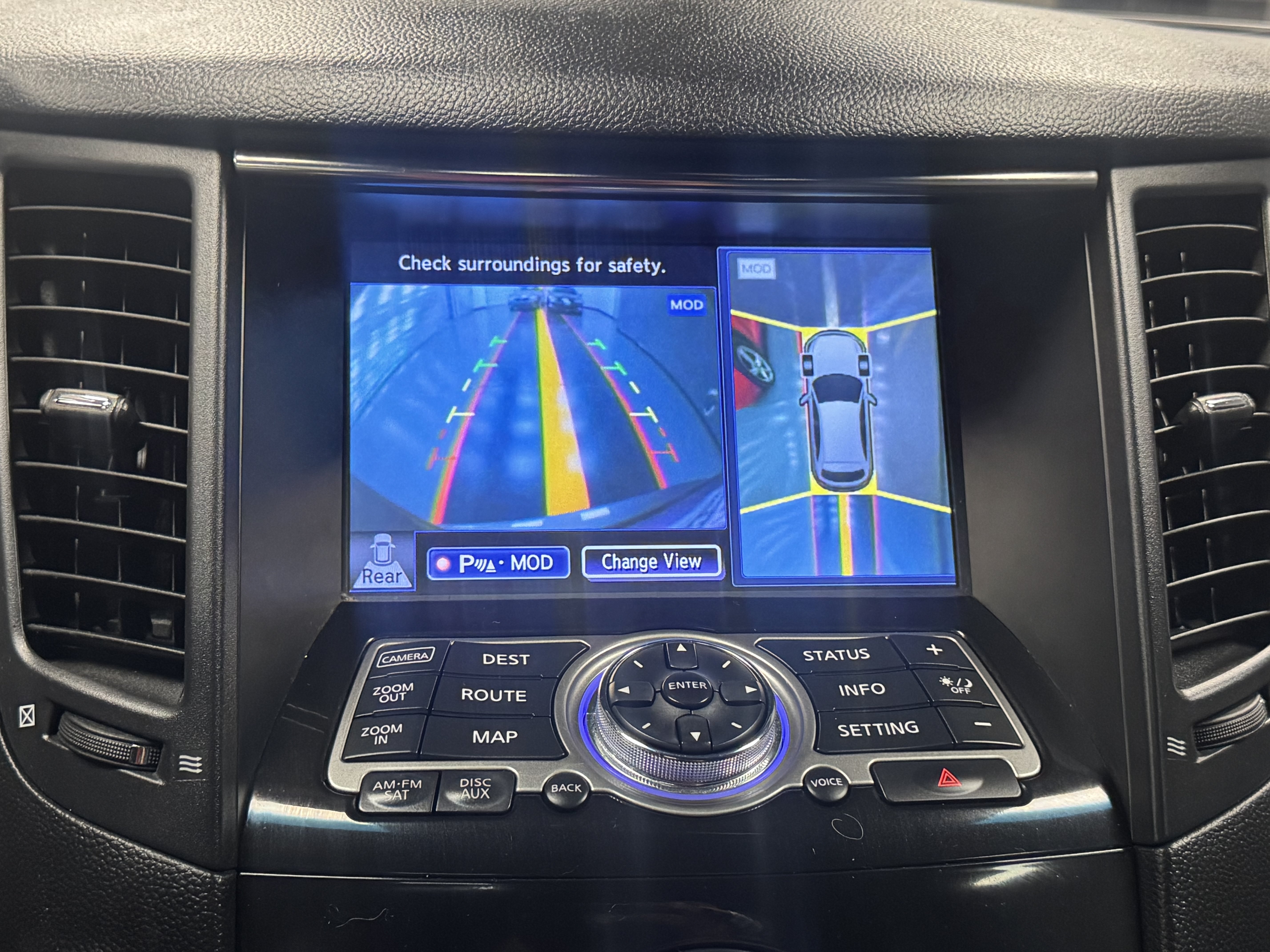 Used 2015 INFINITI QX70 2WD w/ Premium Package image 12