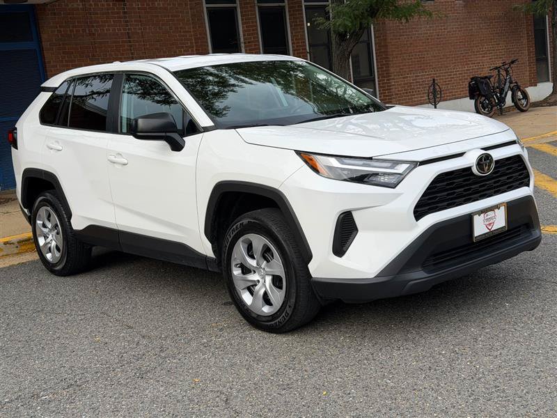 Used 2025 Toyota RAV4 LE FWD image 5