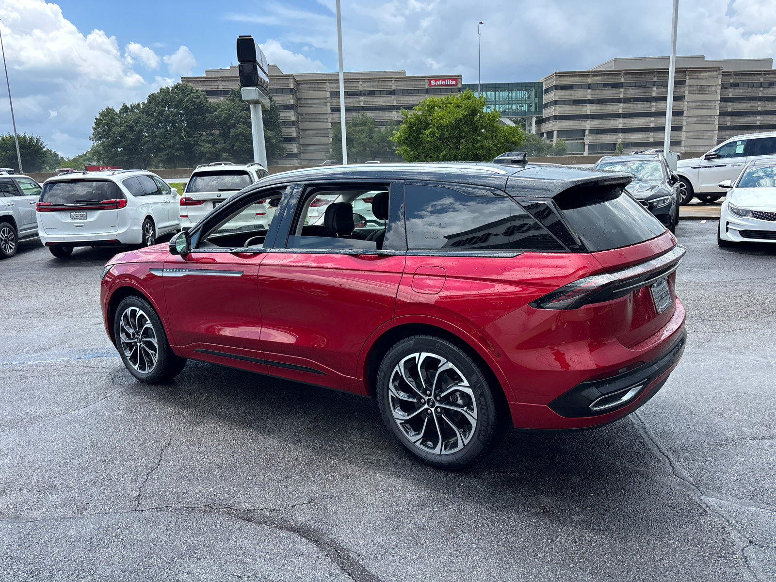 New 2026 Lincoln Nautilus Reserve AWD/4WD image 5