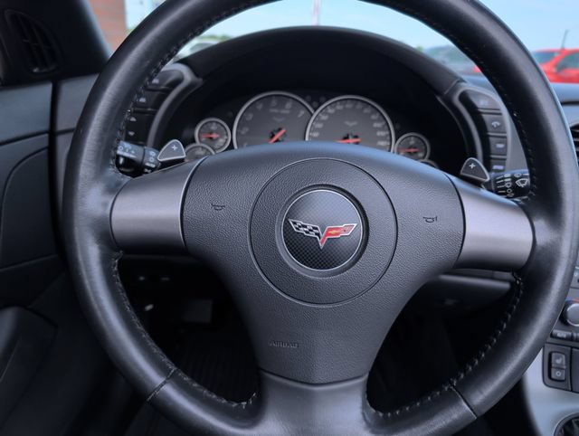 Used 2006 Chevrolet Corvette Convertible w/ Preferred Equipment Group RWD image 14
