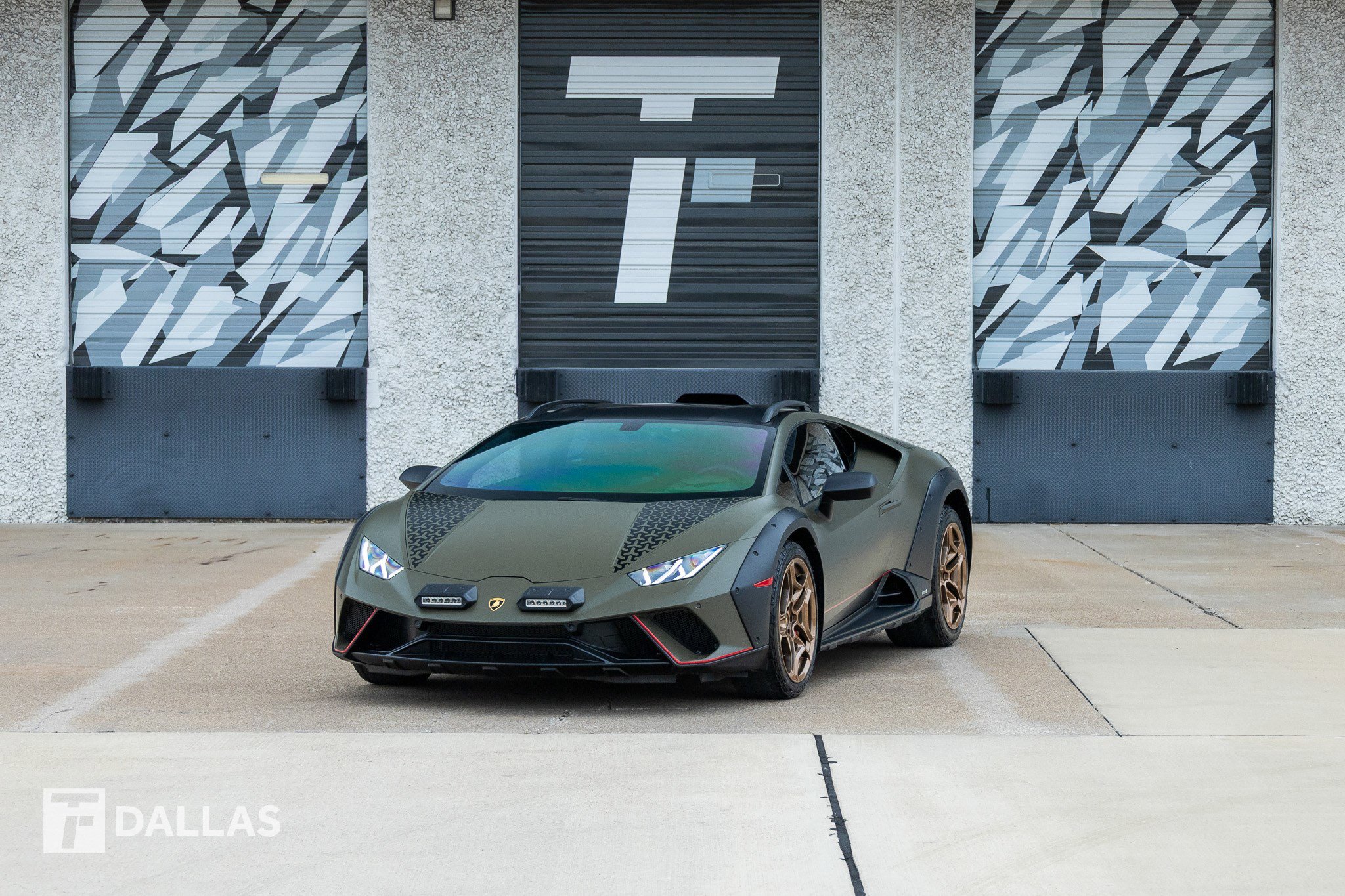 Used 2024 Lamborghini Huracan Sterrato AWD/4WD image 5