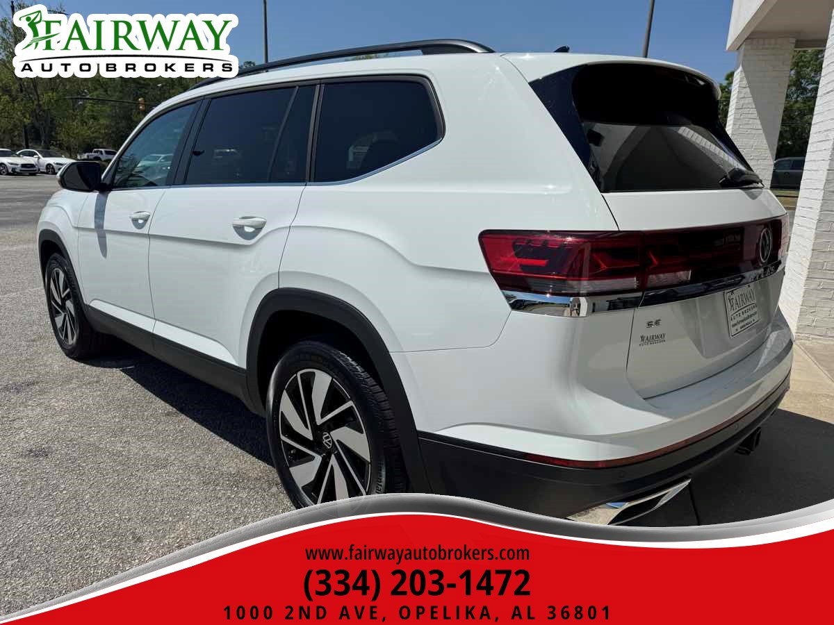 Used 2025 Volkswagen Atlas SE AWD/4WD image 44