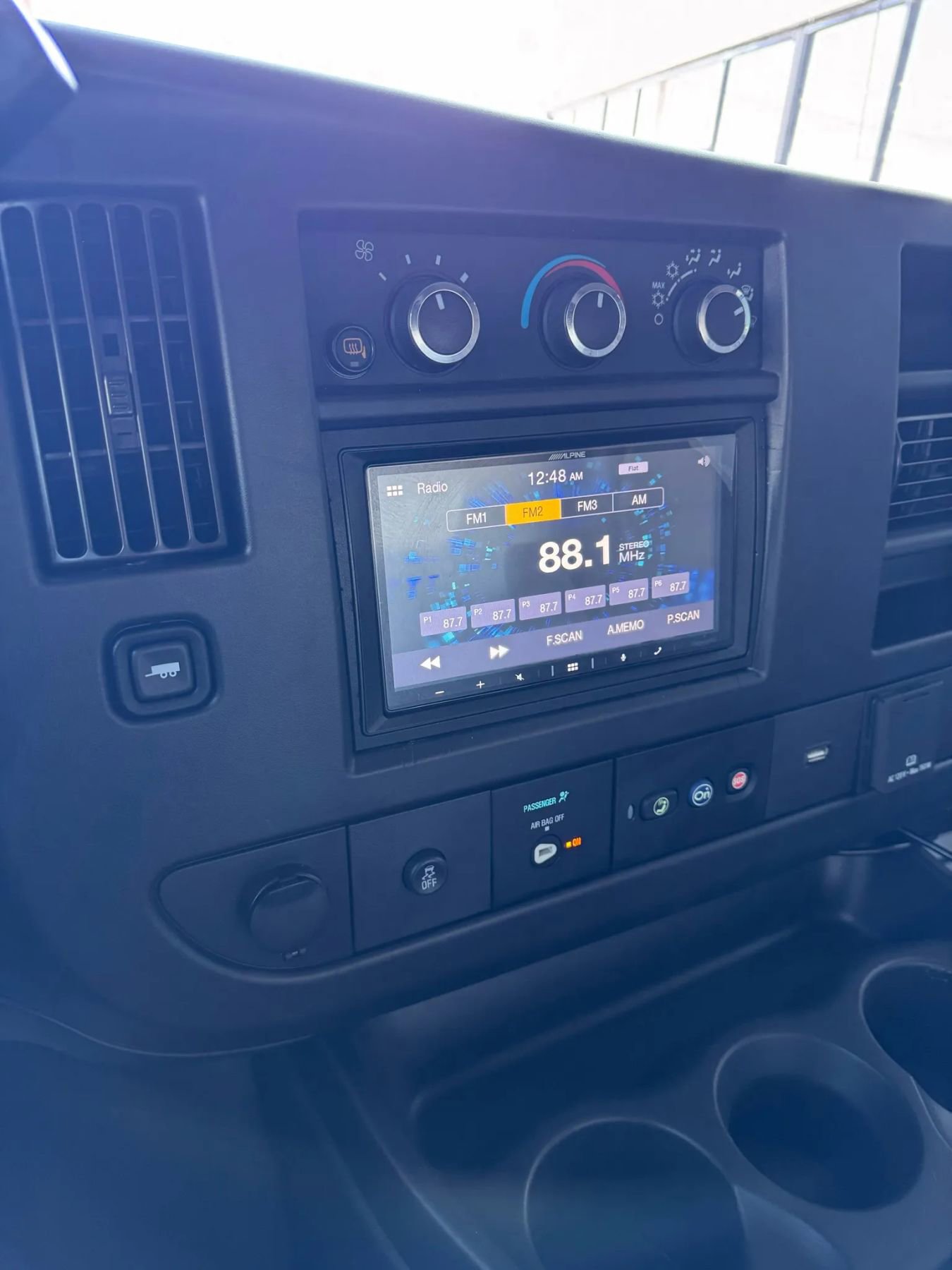 Used 2022 Chevrolet Express 2500 Extended w/ Driver Convenience Package image 20