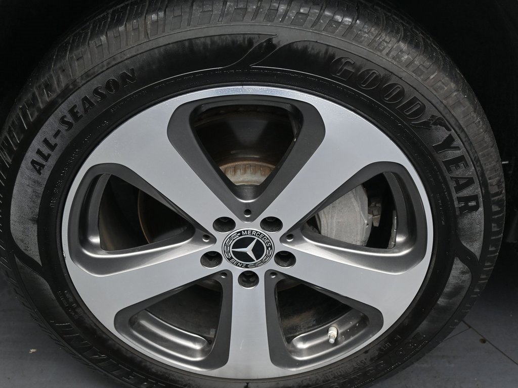 Used 2021 Mercedes-Benz GLC 300 4MATIC Coupe image 42