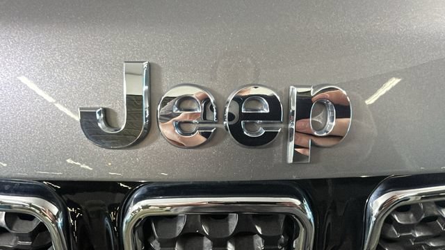 Used 2024 Jeep Compass Limited AWD/4WD image 8