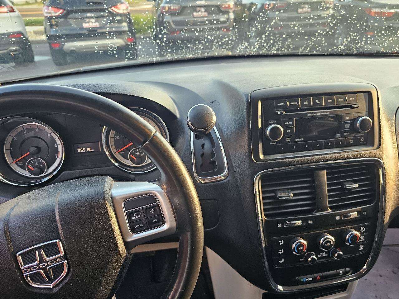 Used 2015 Dodge Grand Caravan SE w/ Quick Order Package 29E SE FWD image 25