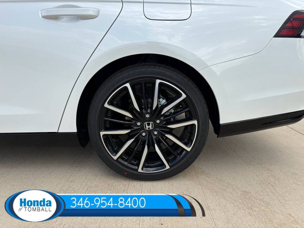 New 2026 Honda Accord Hybrid Touring image 17