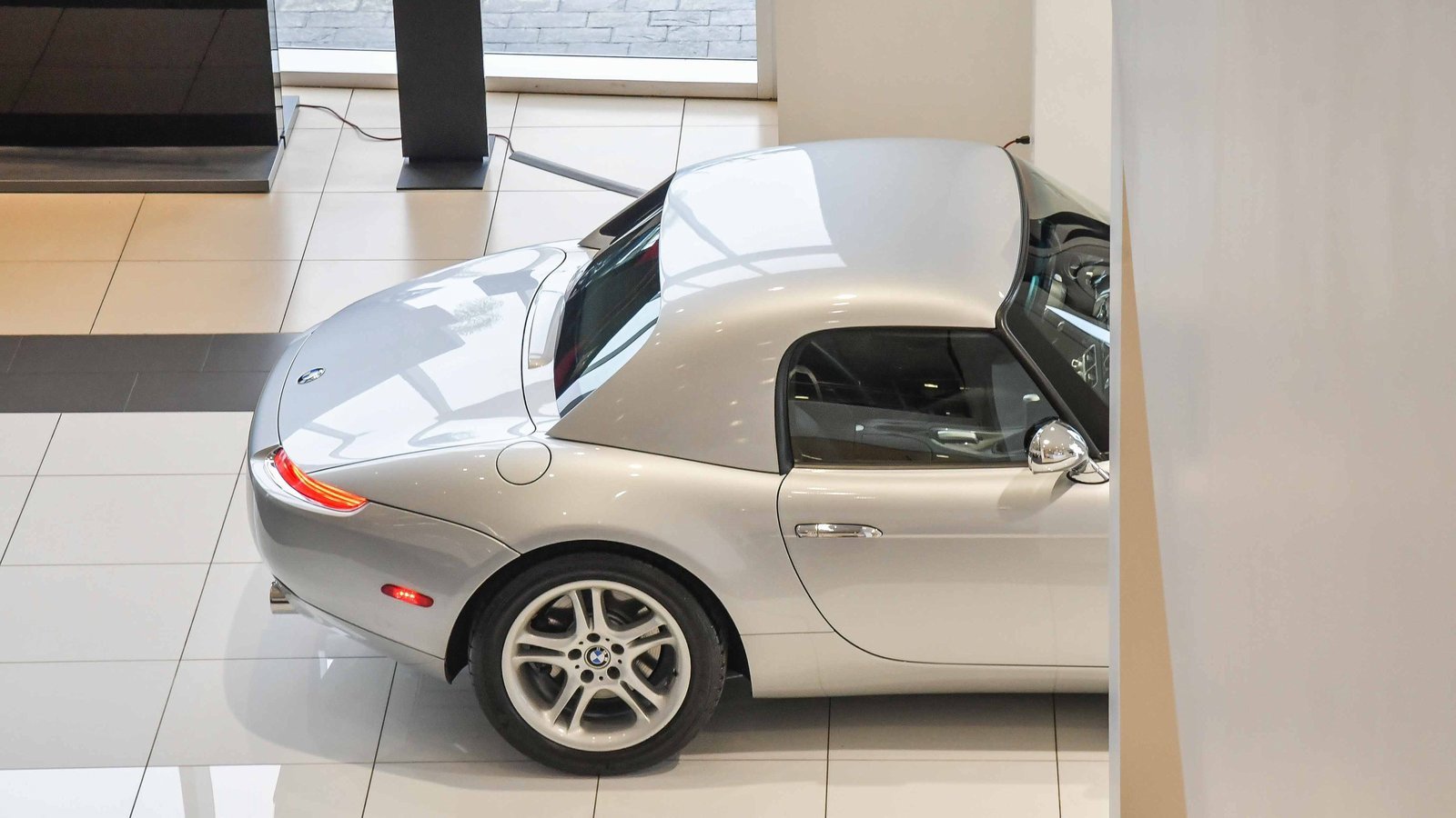 Used 2002 BMW Z8 image 58
