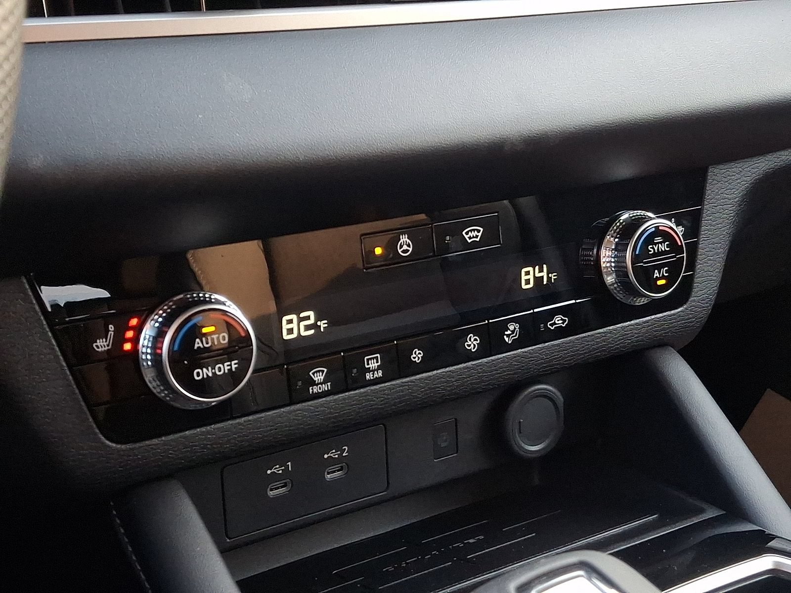 New 2026 Mitsubishi Outlander SE AWD/4WD image 14