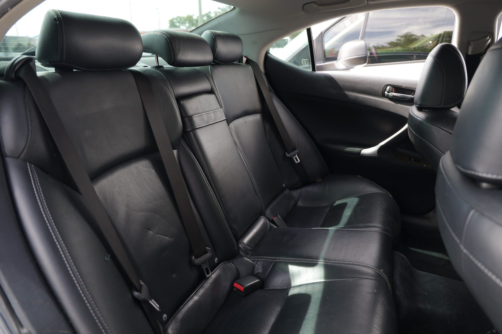 Used 2011 Lexus IS 350 w/ Premium Pkg Value Edition RWD image 18