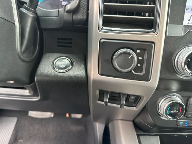 Certified 2019 Ford F450 Platinum w/ Platinum Ultimate Package AWD/4WD image 23