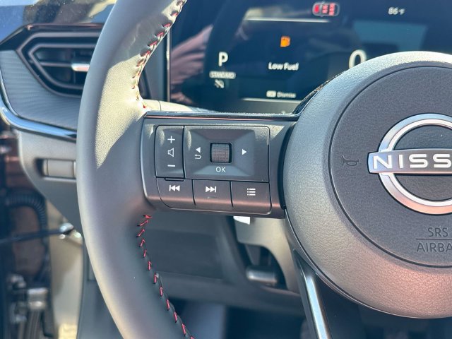 New 2027 Nissan Kicks SR FWD image 25