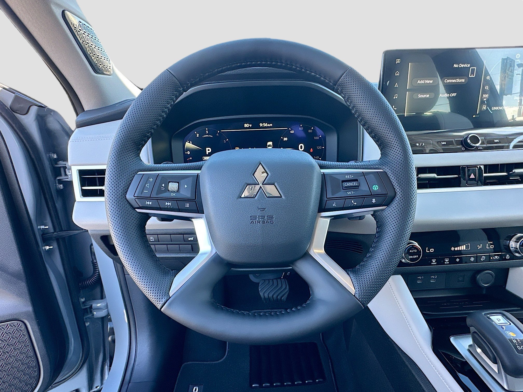 New 2026 Mitsubishi Outlander SE image 7