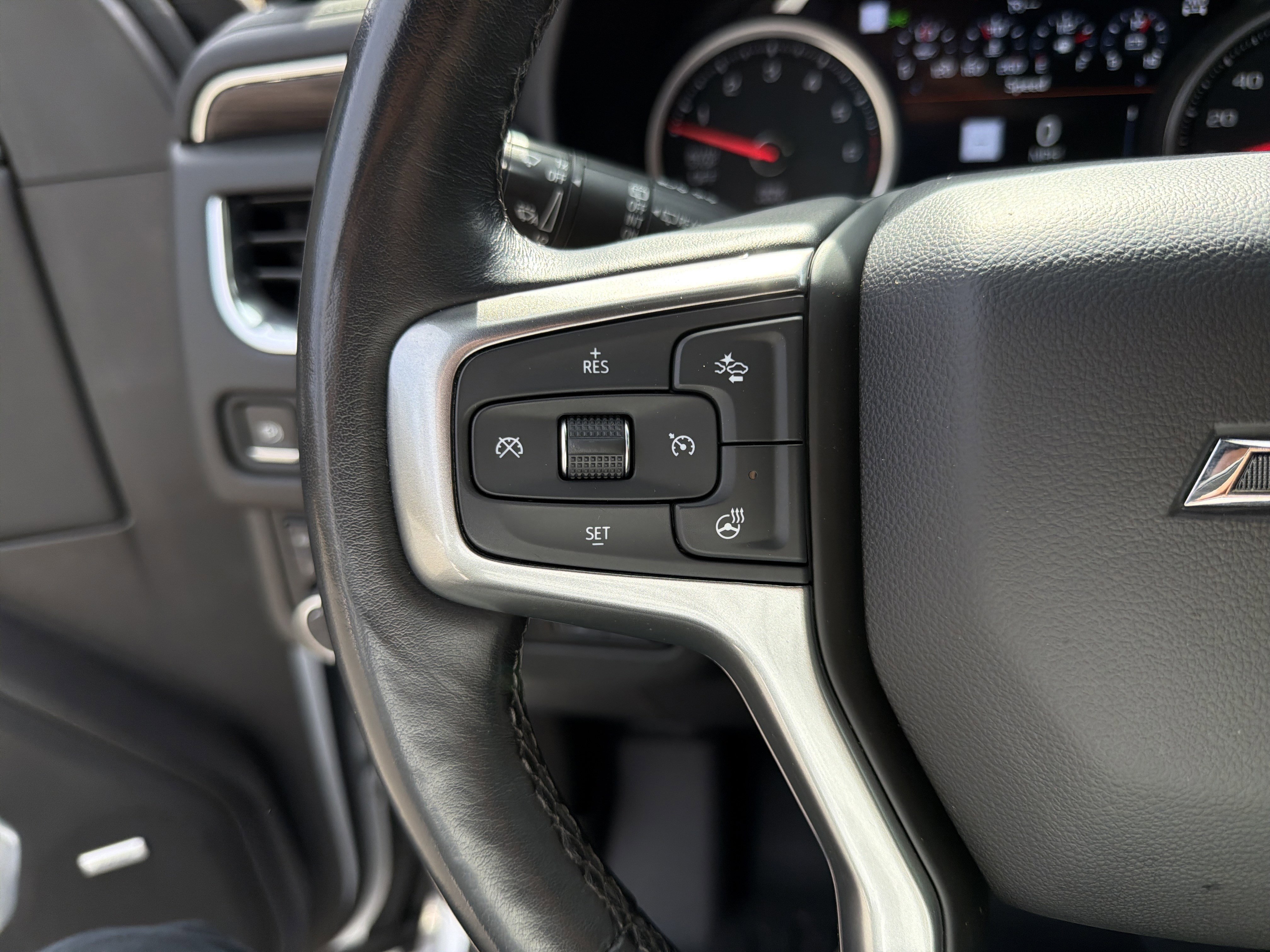 Used 2021 Chevrolet Tahoe Z71 w/ Z71 Off-Road Package image 35