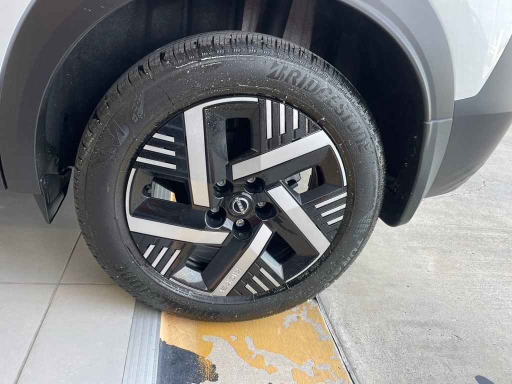 Certified 2026 Nissan Kicks SV w/ Cold Weather Package FWD image 17