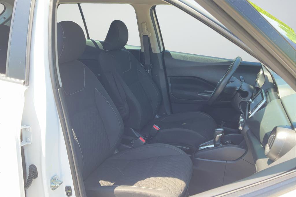 Used 2021 Nissan Kicks S FWD image 20