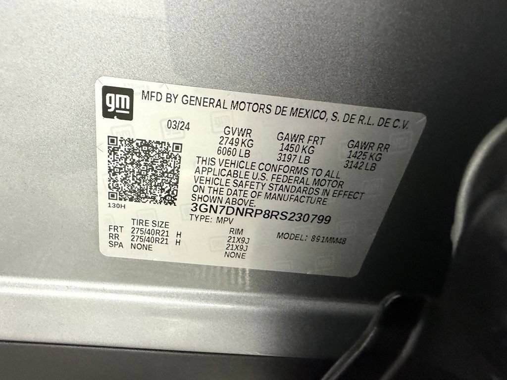 Used 2024 Chevrolet Equinox EV RS FWD image 38