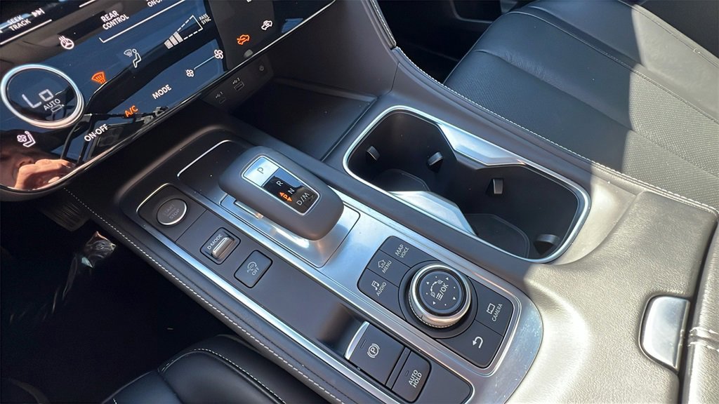 Used 2024 INFINITI QX60 Luxe w/ Performance Audio Package image 29