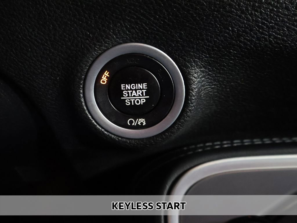 Used 2022 Dodge Challenger GT image 4