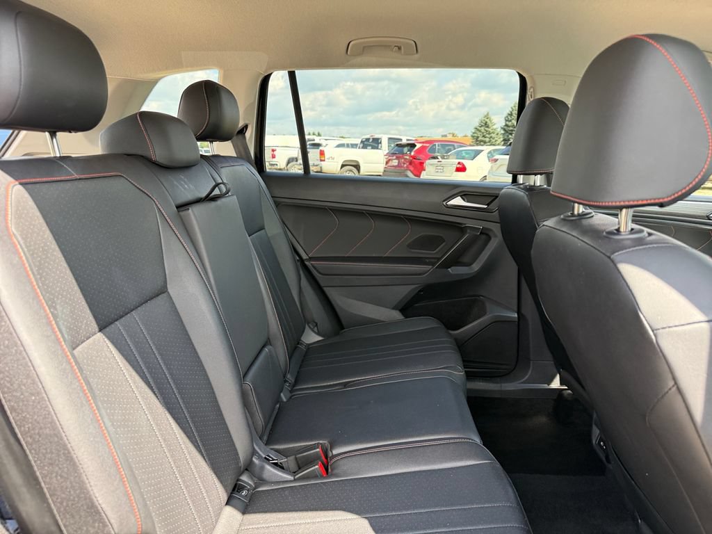 Used 2024 Volkswagen Tiguan Wolfsburg Edition AWD/4WD image 40