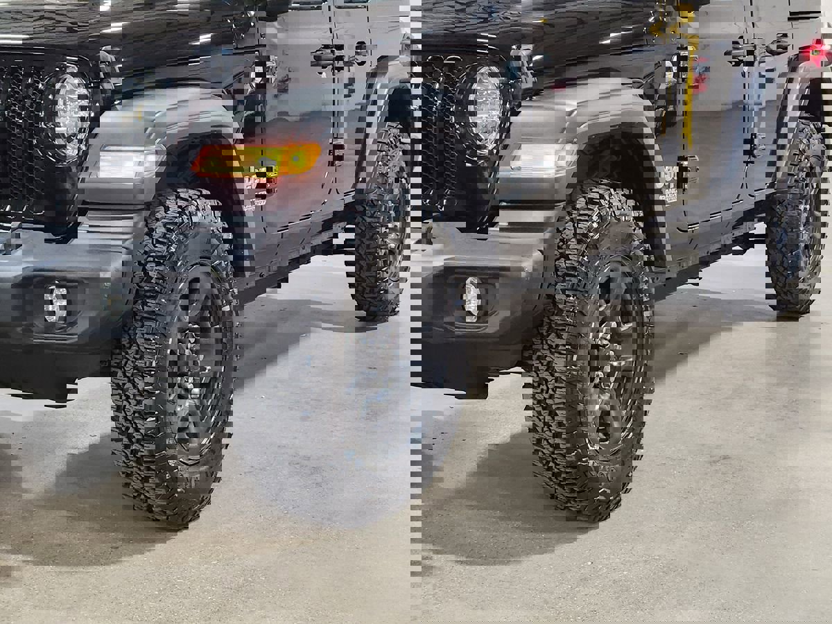 Used 2020 Jeep Wrangler Unlimited Sport image 17