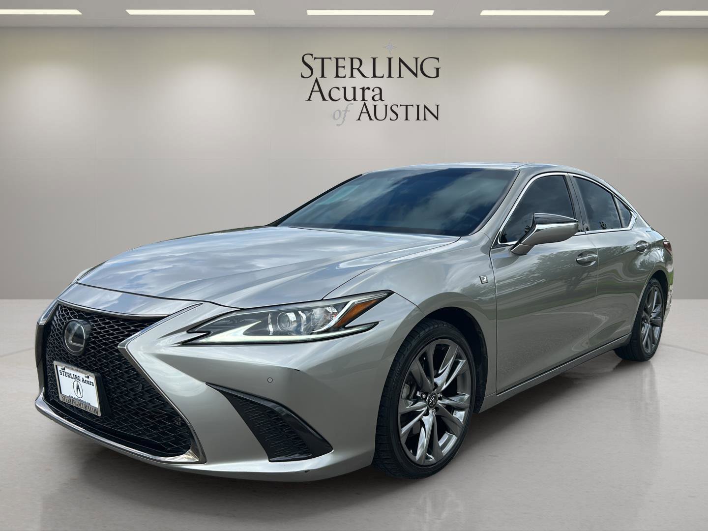 Used 2019 Lexus ES 350 F Sport w/ Accessory Package 2