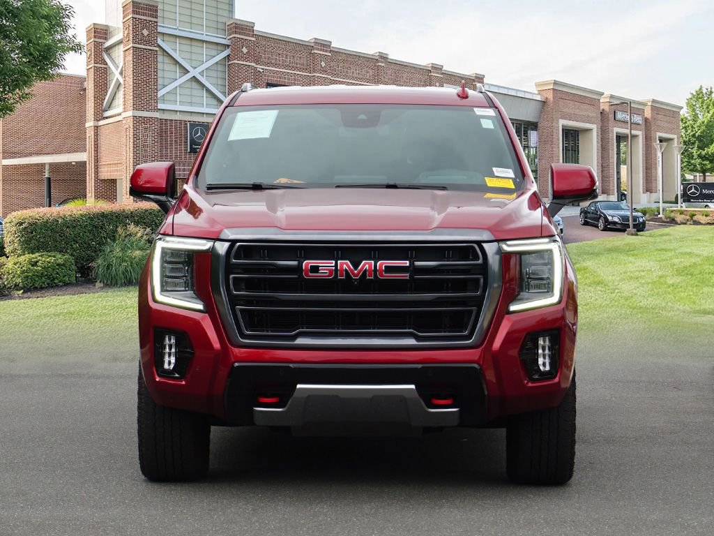 Used 2024 GMC Yukon AT4 w/ Technology Package image 2