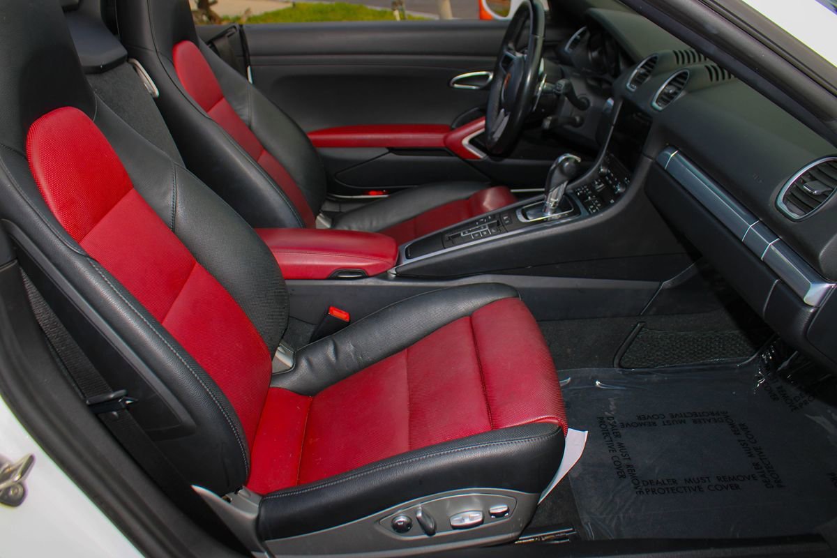 Used 2019 Porsche 718 Boxster RWD image 38