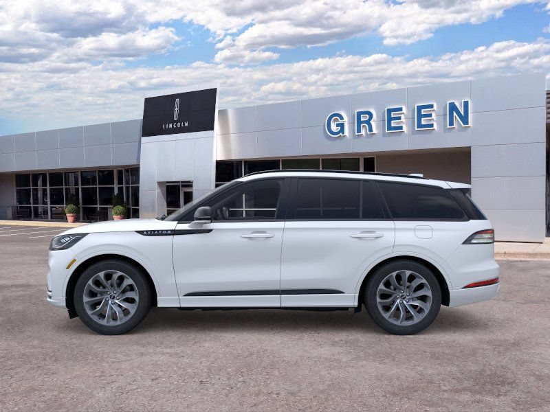 New 2026 Lincoln Aviator 2WD w/ Jet Appearance Package image 3