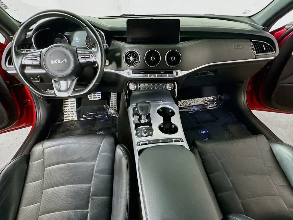 Used 2022 Kia Stinger GT2 RWD image 16
