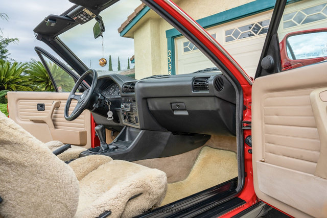 Used 1988 BMW 325i Convertible RWD image 30