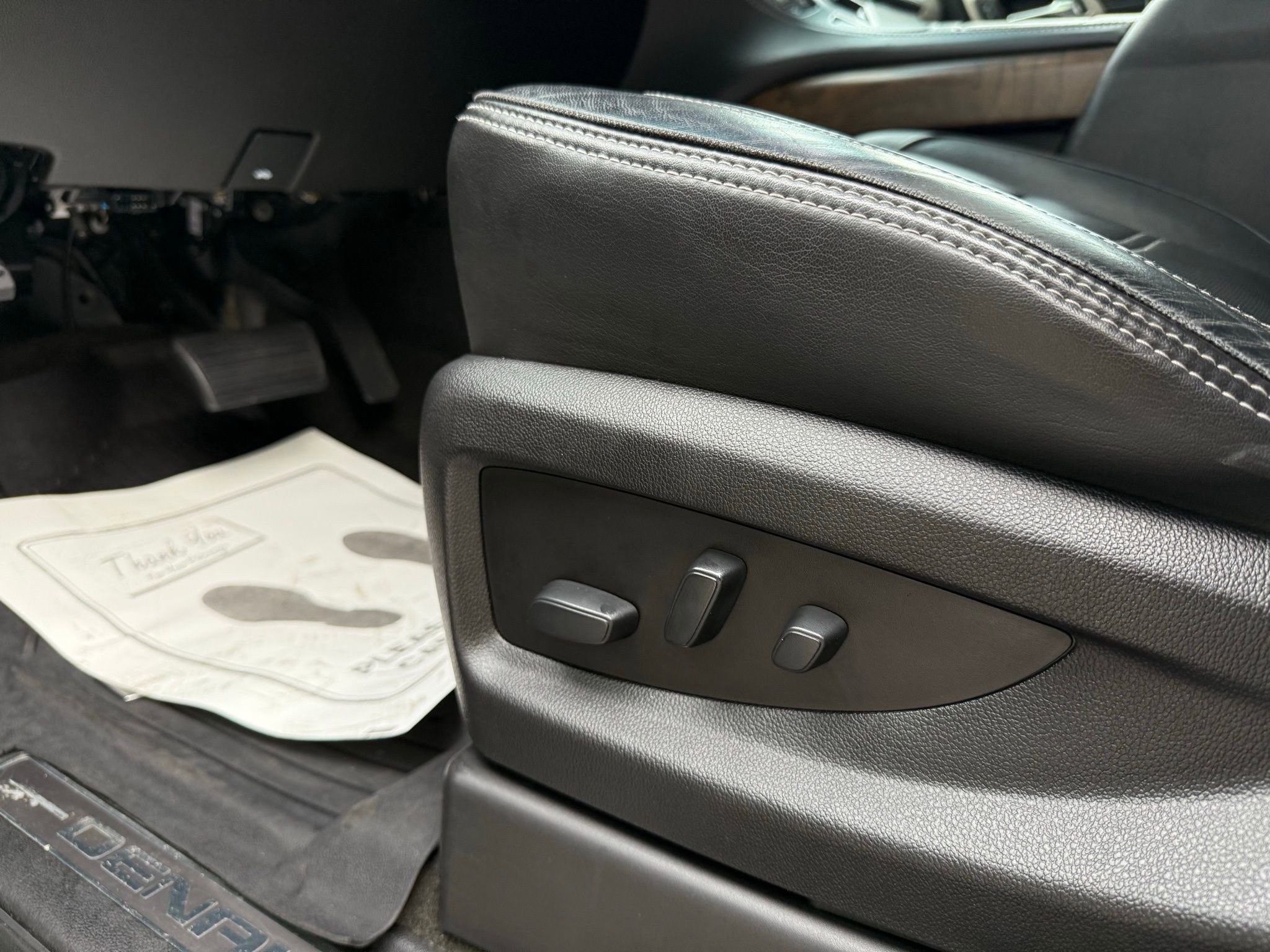 Used 2018 GMC Yukon Denali image 44