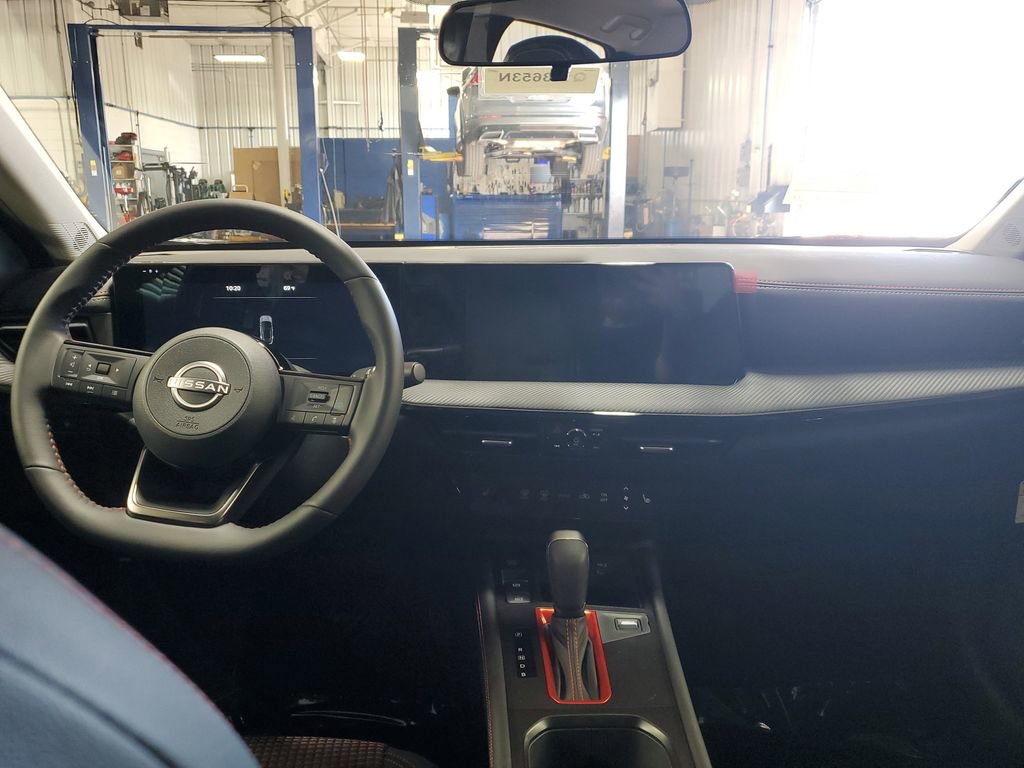 New 2026 Nissan Kicks SR w/ SR Premium Package image 5