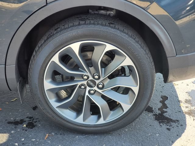 Used 2023 Lincoln Nautilus Reserve AWD/4WD image 32