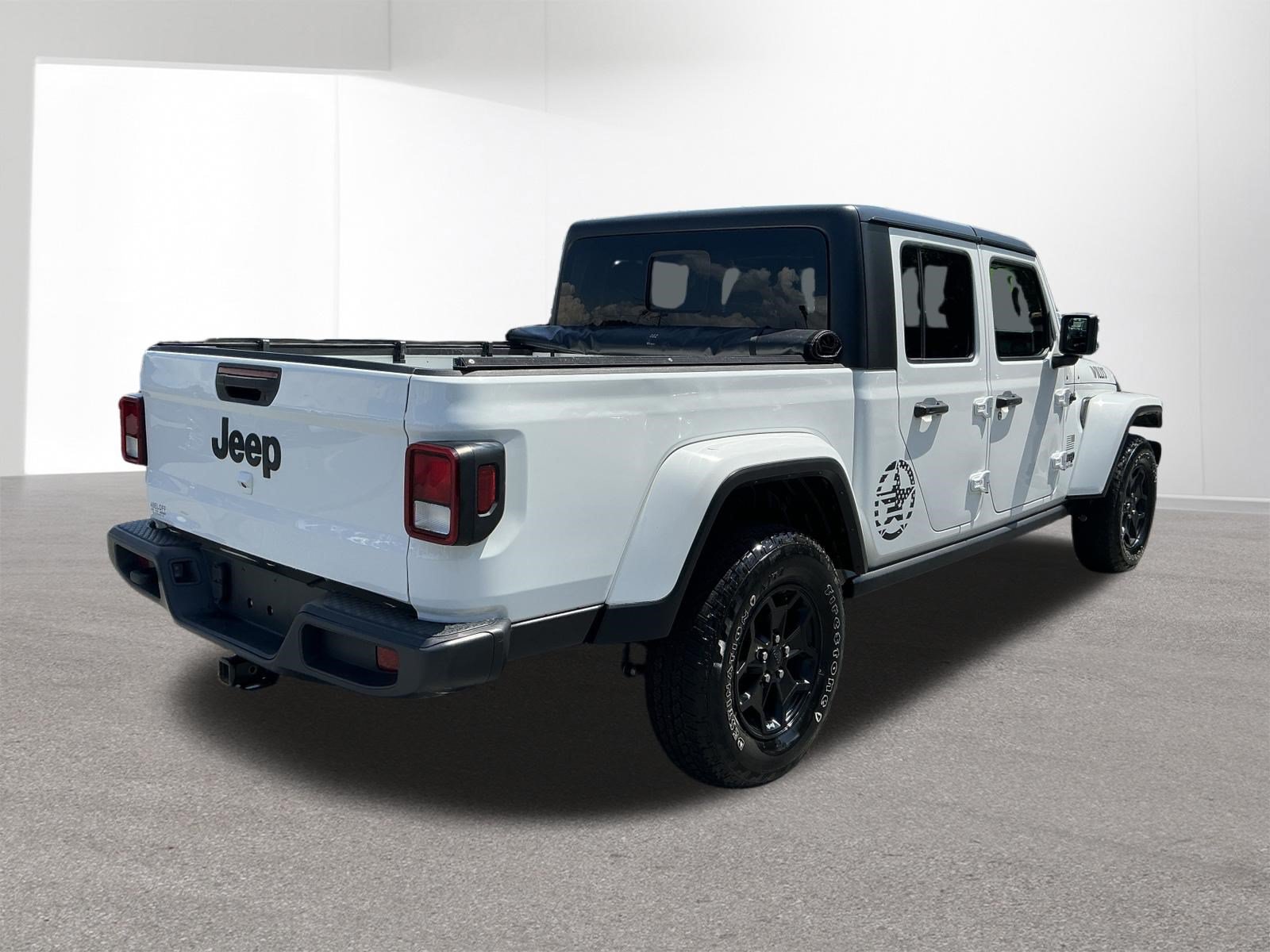 Used 2022 Jeep Gladiator Sport AWD/4WD image 3