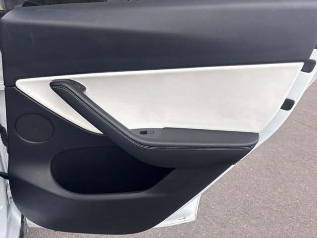 Used 2021 Tesla Model Y Performance image 14