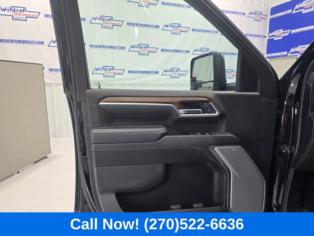 Used 2025 Chevrolet Silverado 3500 High Country w/ High Country Premium Package image 16
