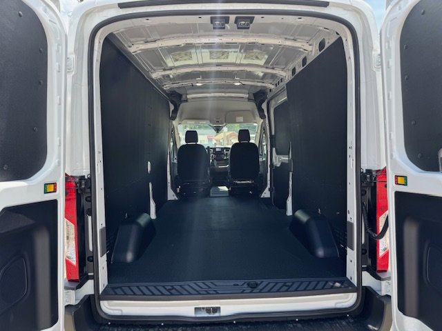 New 2025 Ford Transit 250 148 Medium Roof image 10