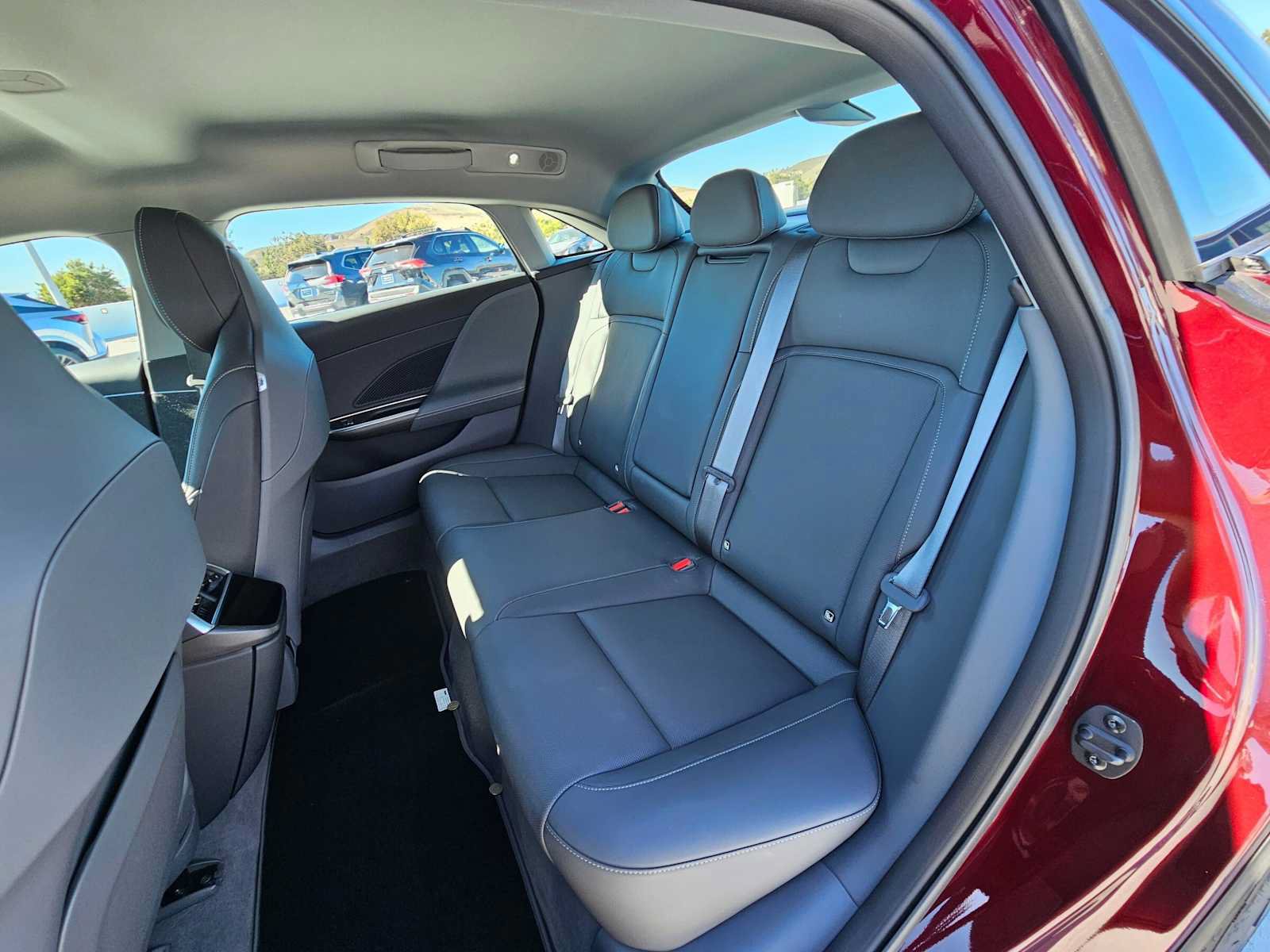 Used 2025 Lucid Air Touring AWD/4WD image 17