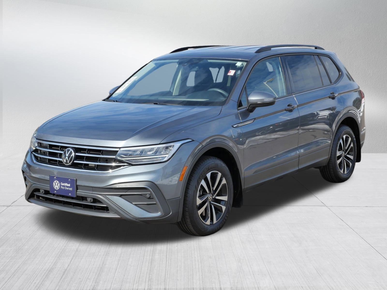 Certified 2023 Volkswagen Tiguan S image 3