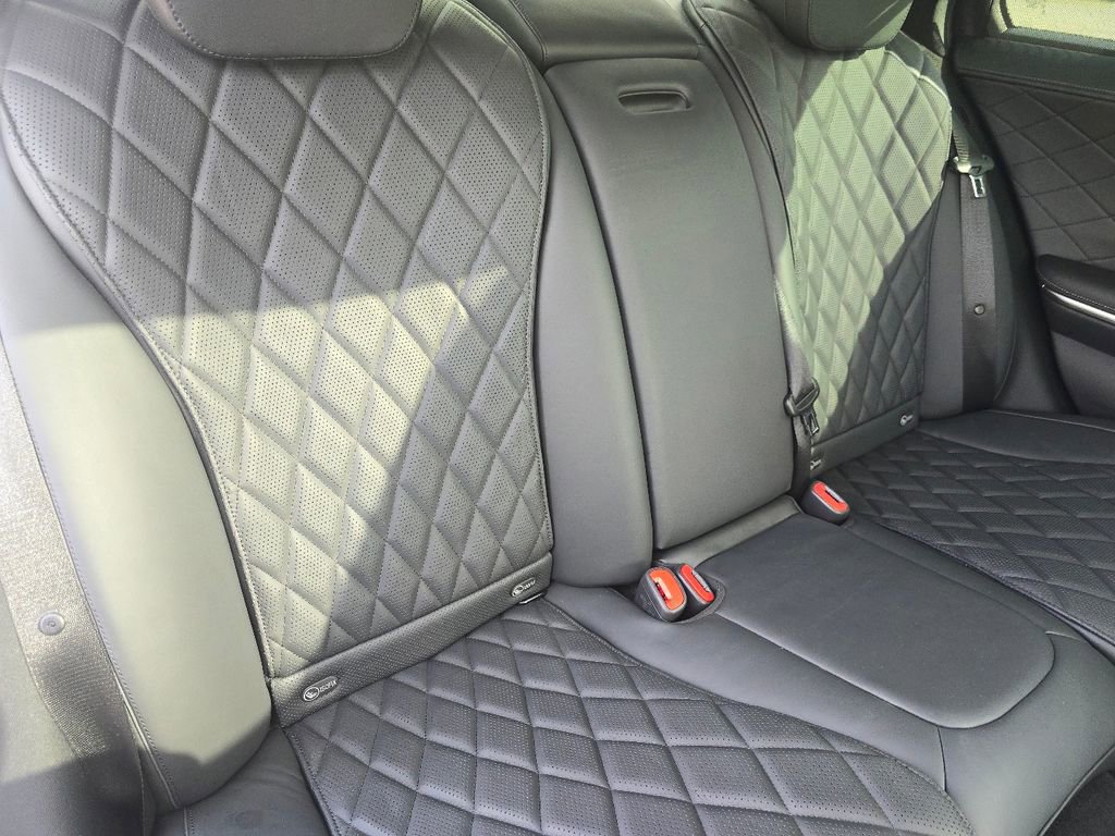 Certified 2024 Mercedes-Benz S 580 4MATIC Sedan image 21